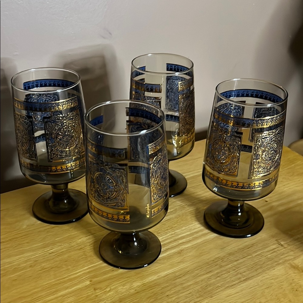 😄MCM goblets Libby Elcyda Smokey glass